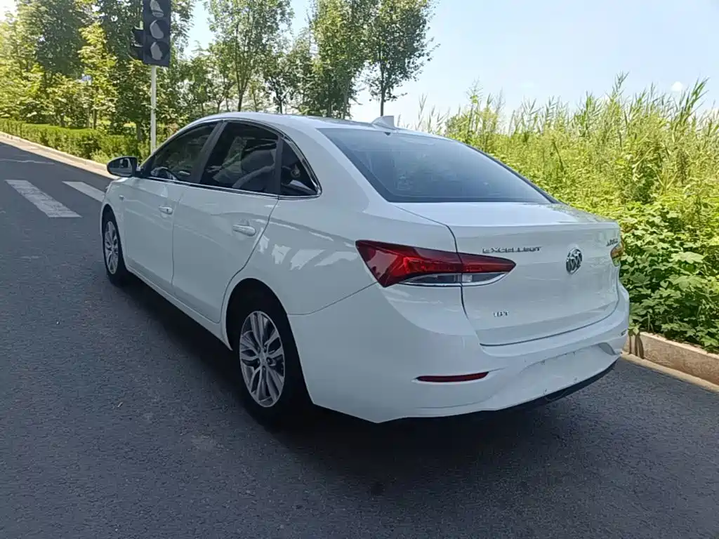 Buick Excelle — миниатюра 5
