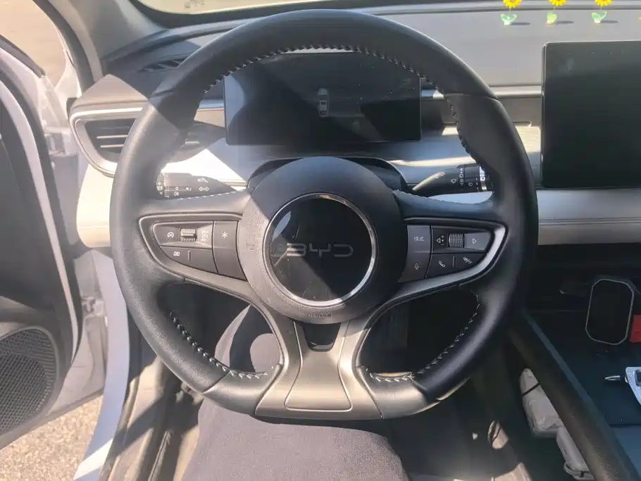 BYD Seal 05 DM-i — миниатюра 15