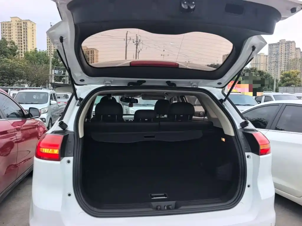 Geely Boyue — миниатюра 19