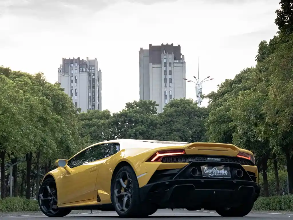 Lamborghini Huracán — миниатюра 3