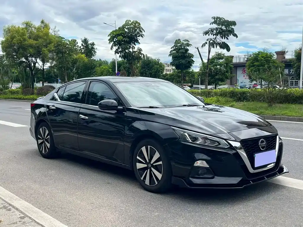 Nissan Teana — миниатюра 3