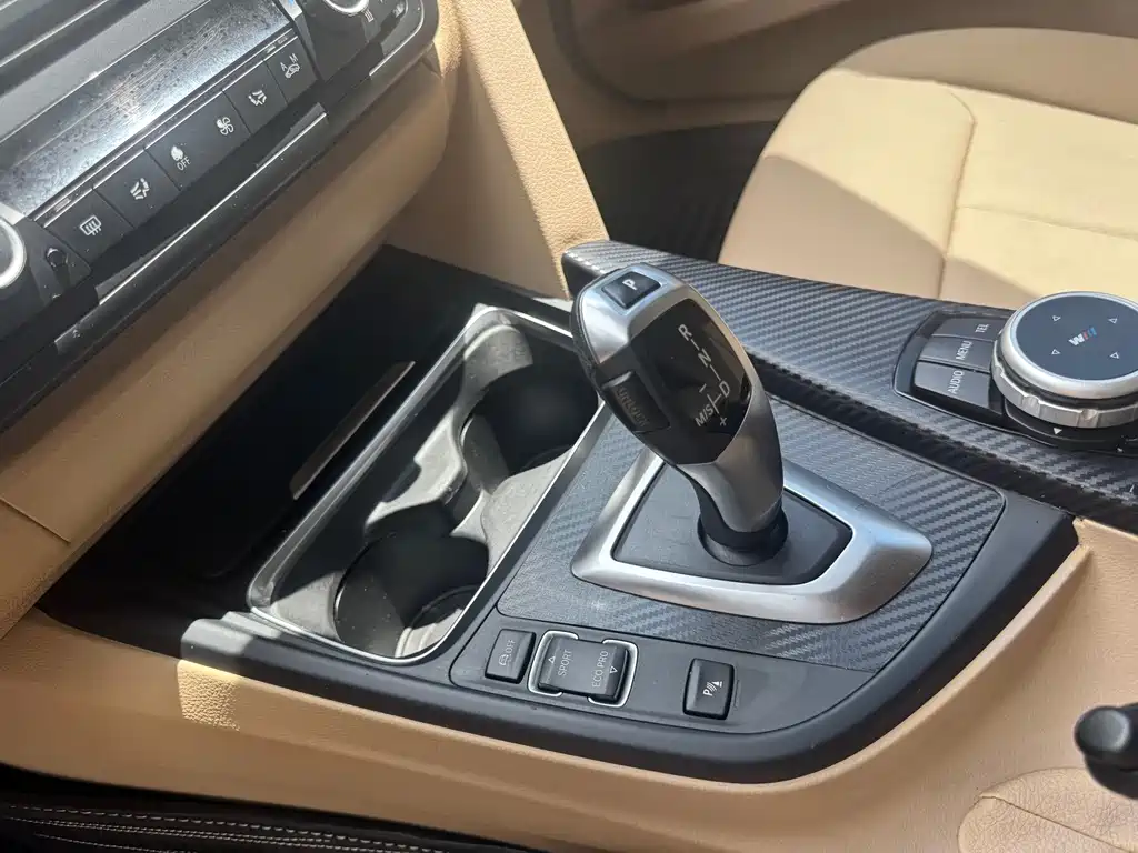 BMW 3 Series — миниатюра 15