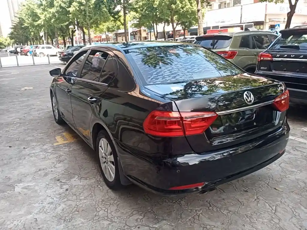 Volkswagen Lavida — миниатюра 5