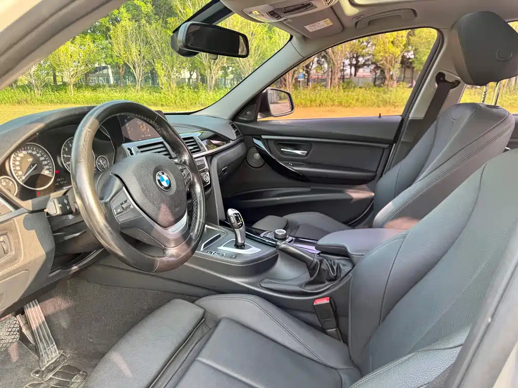 BMW 3 Series — миниатюра 12