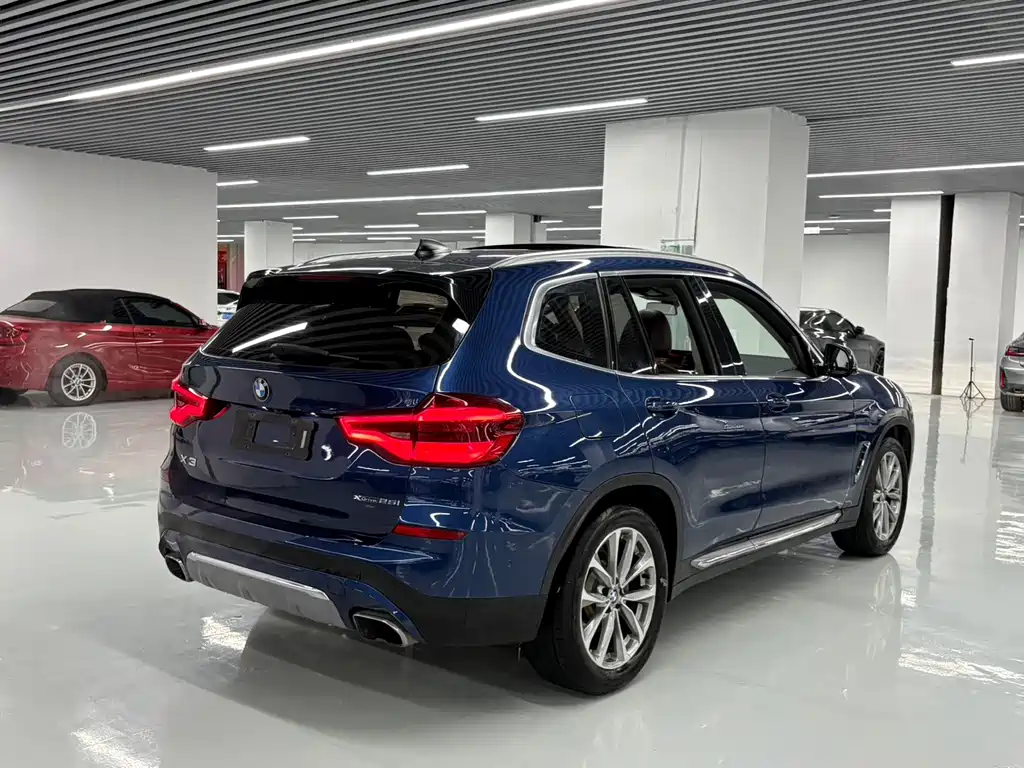 BMW X3 — миниатюра 11