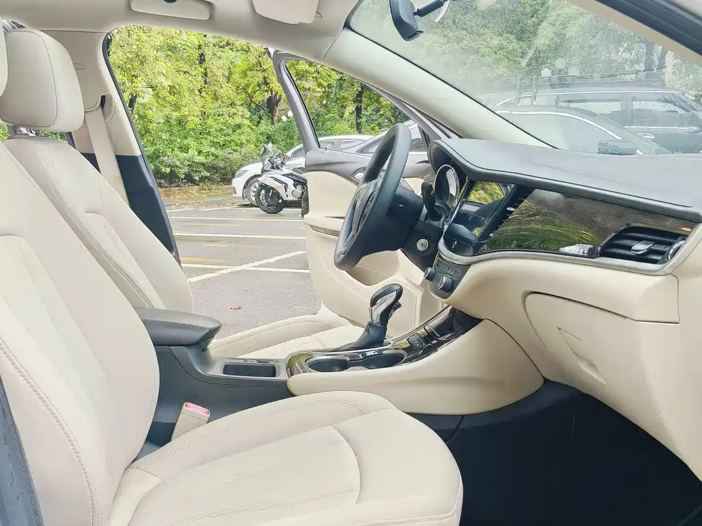 Buick Verano — миниатюра 19
