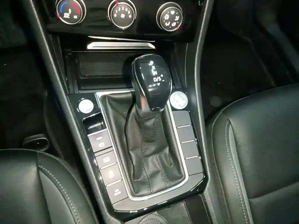 Volkswagen Sagitar — миниатюра 14