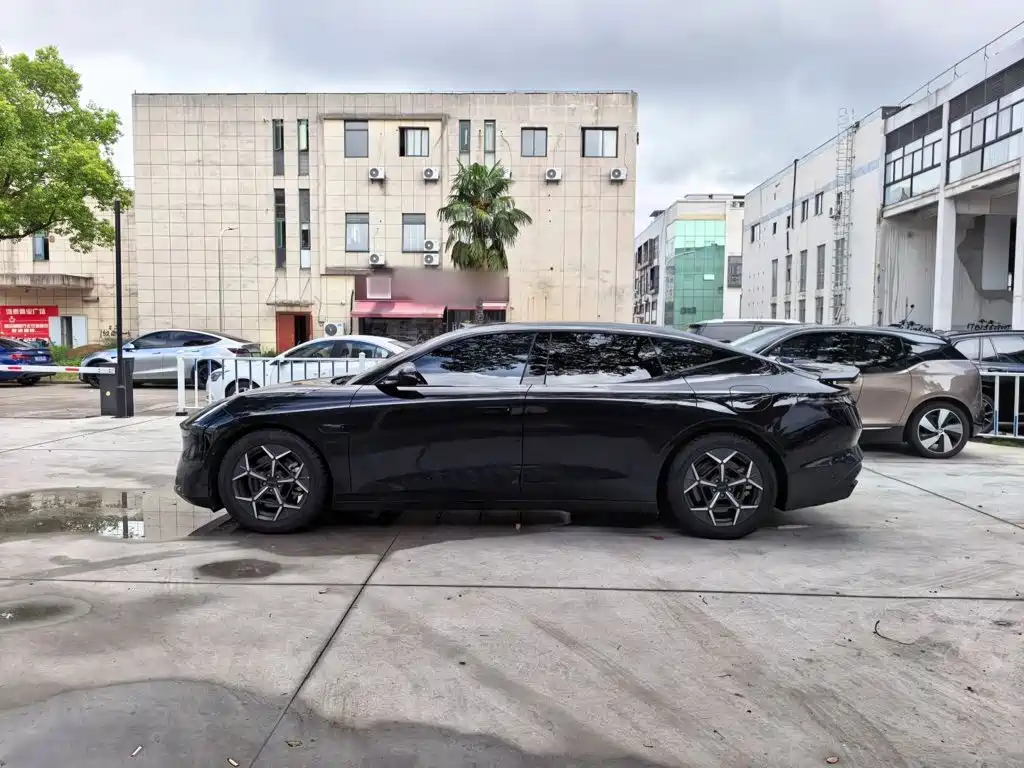 Lynk & Co Z10 — миниатюра 7