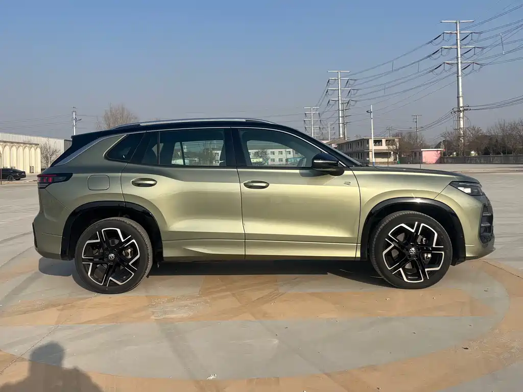 Volkswagen Tayron 2026 L 380TSI Luxury Easy