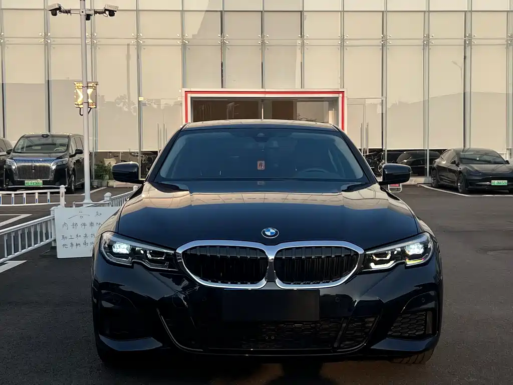 BMW 3 Series 3 2022 325Li M Sport