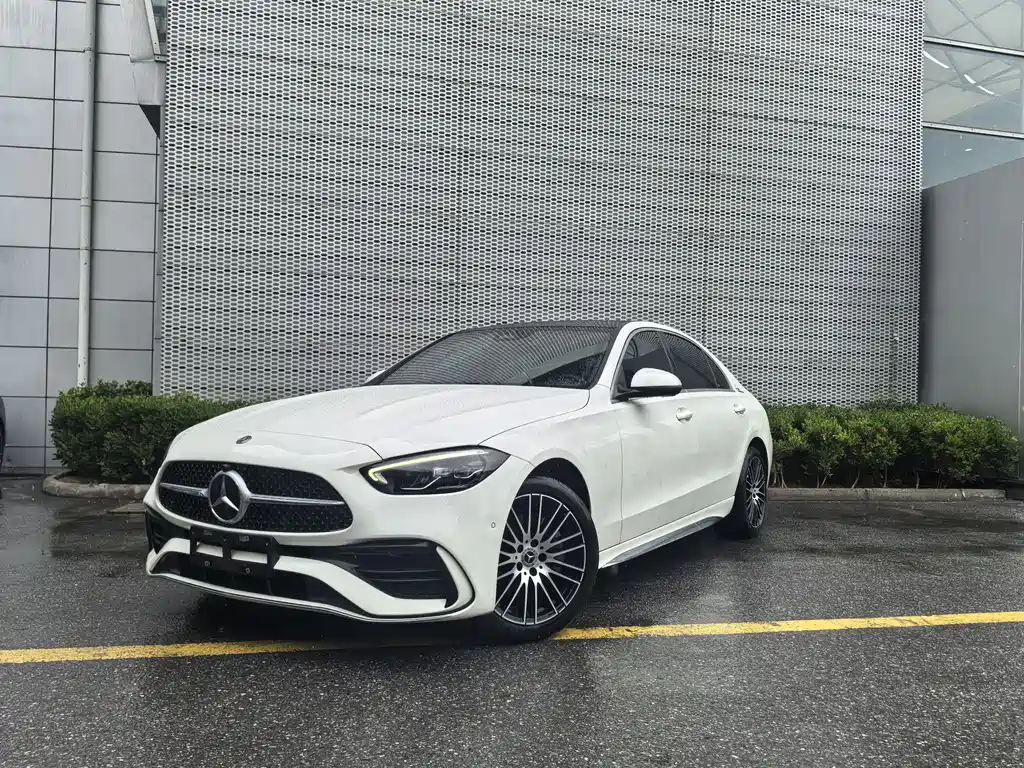 Mercedes-Benz C-Class 2021