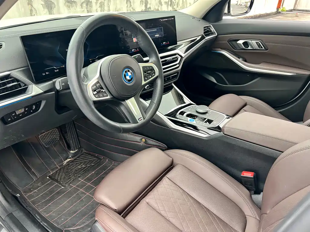 BMW i3 — миниатюра 10