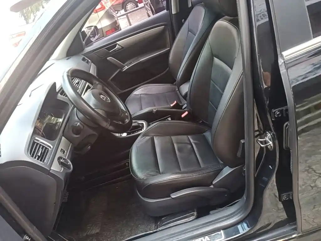 Volkswagen Lavida — миниатюра 15