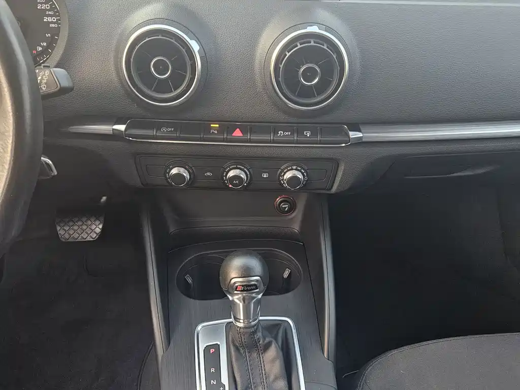 Audi A3 2014 Sportback 35 TFSI AT