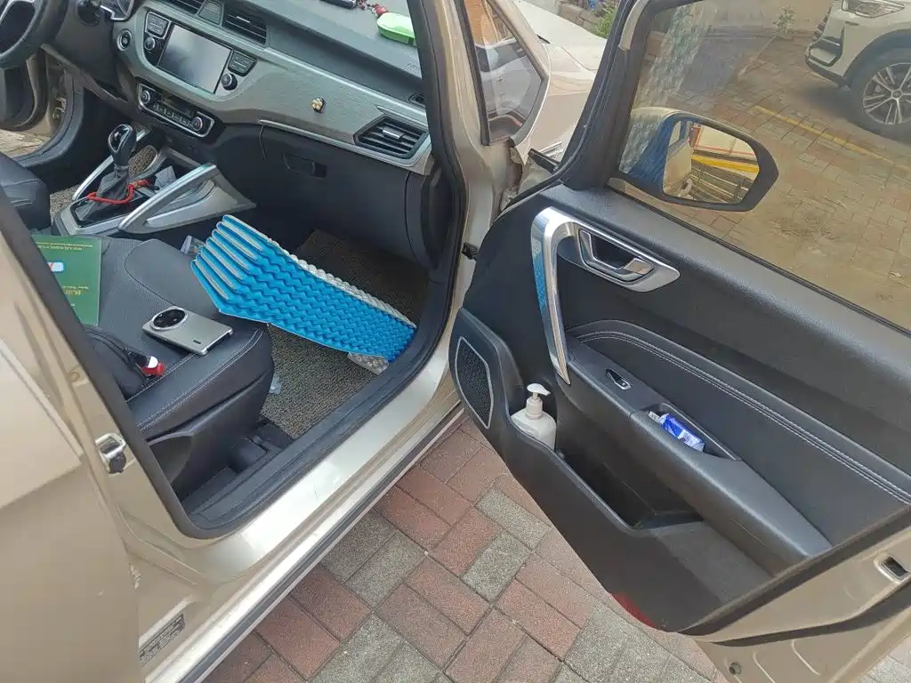 Geely Vision X3 — миниатюра 20