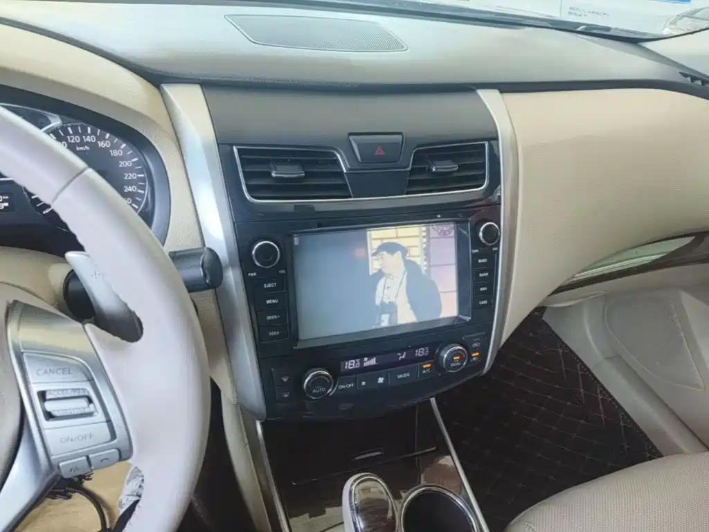 Nissan Teana — миниатюра 13