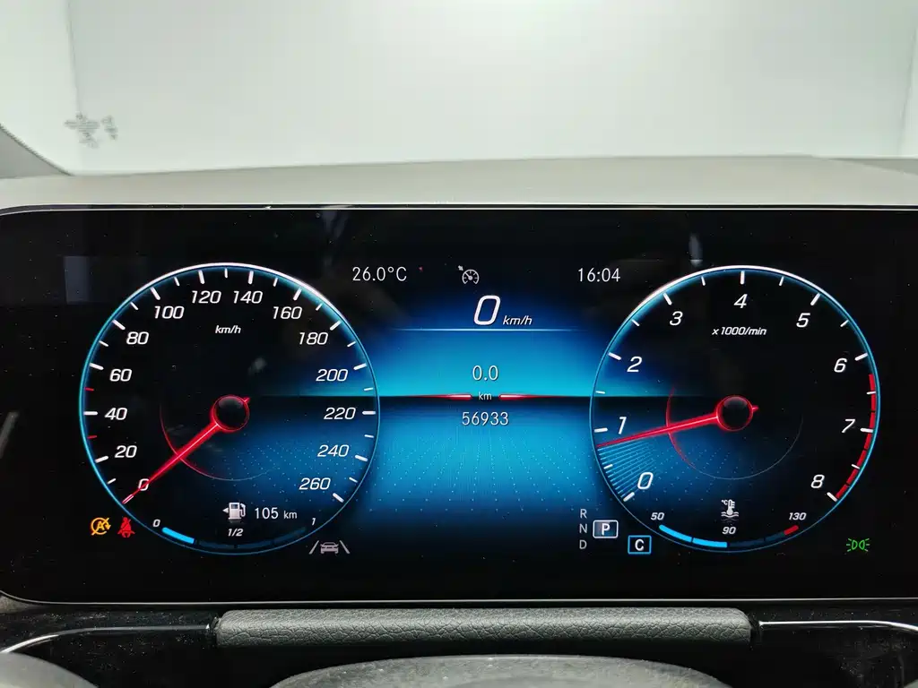 Mercedes-Benz GLA — миниатюра 8