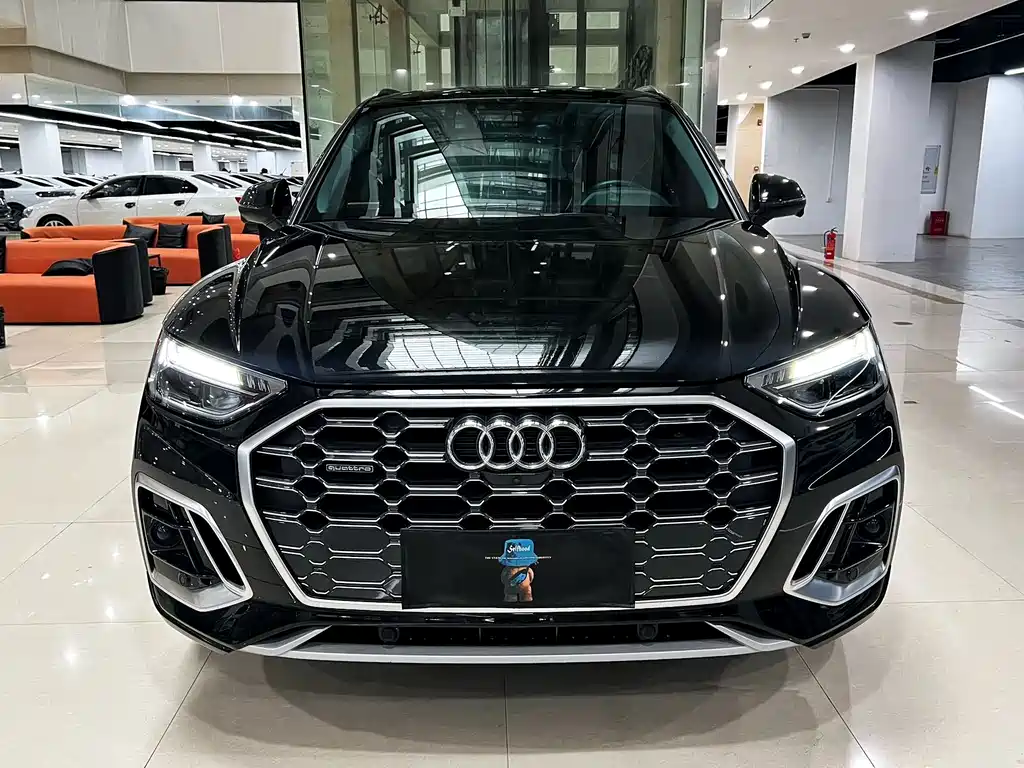 Audi Q5L — миниатюра 2