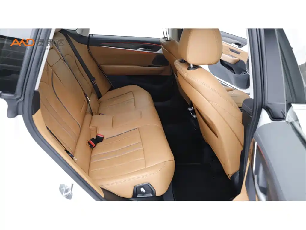 BMW 6 Series GT — миниатюра 8