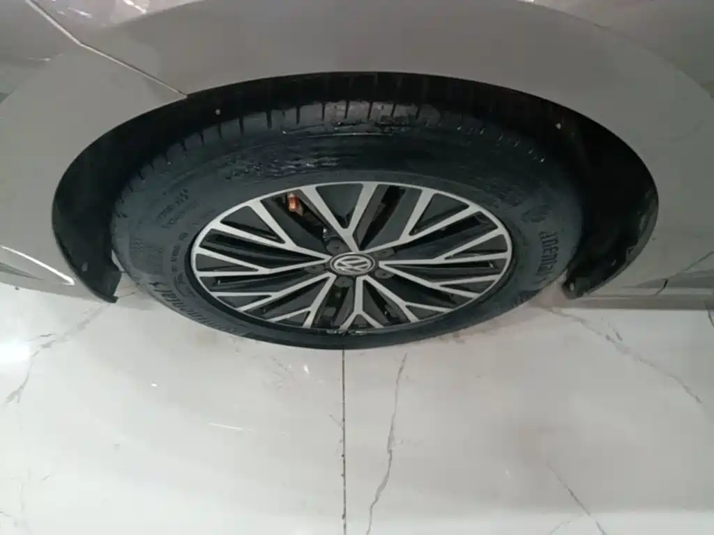 Volkswagen Sagitar — миниатюра 23