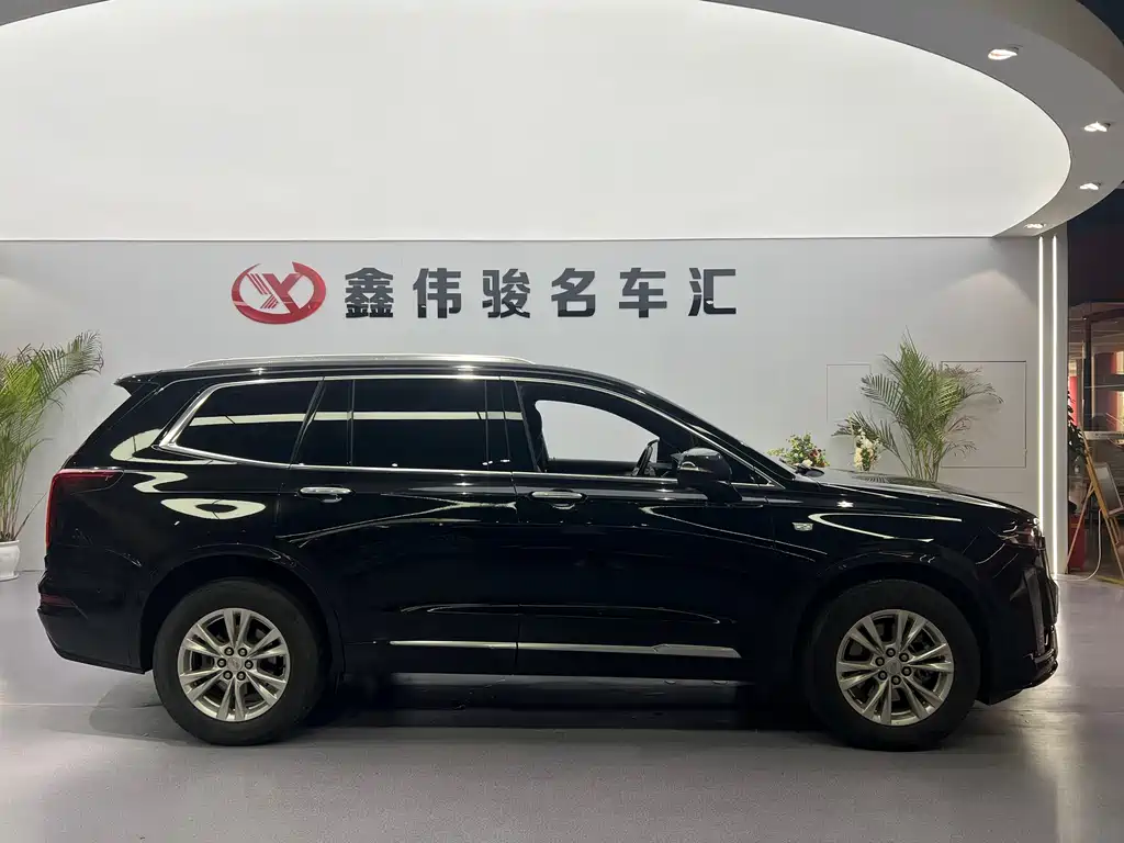 Cadillac XT6 2022 2.0T мест 120