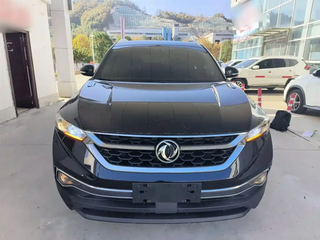 DONGFENG AX7