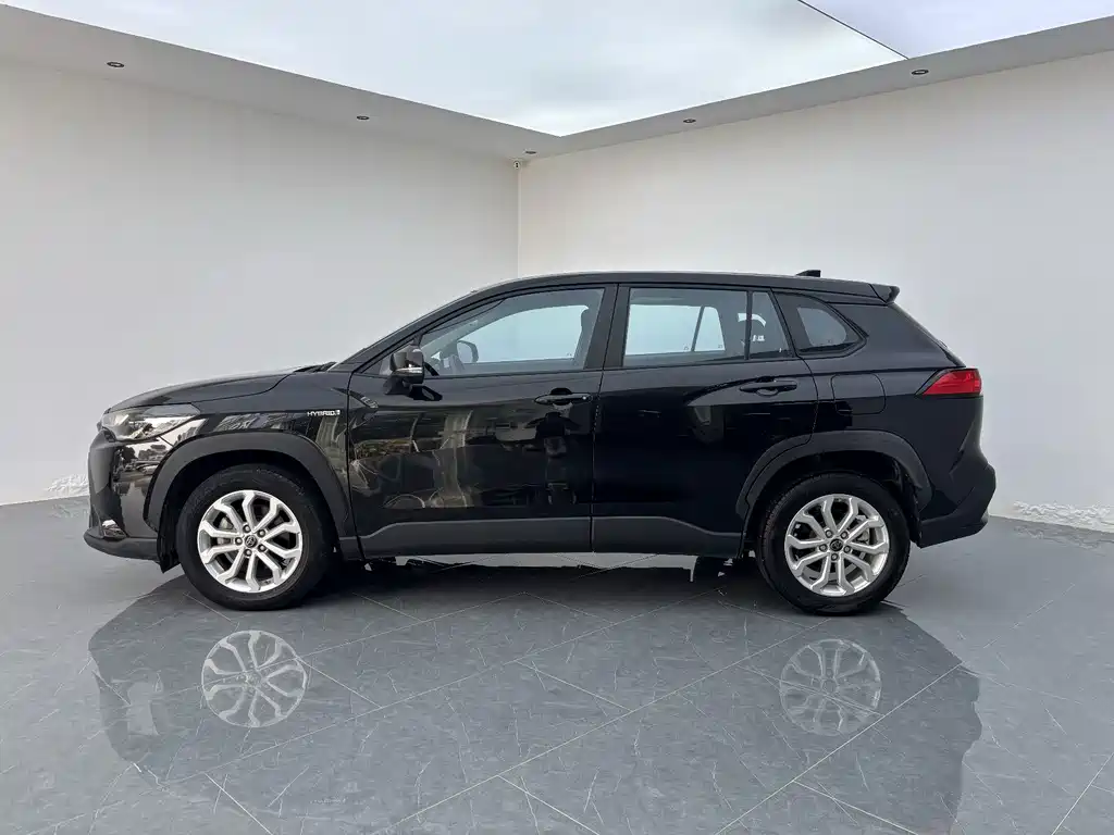 Toyota Frontlander — миниатюра 4