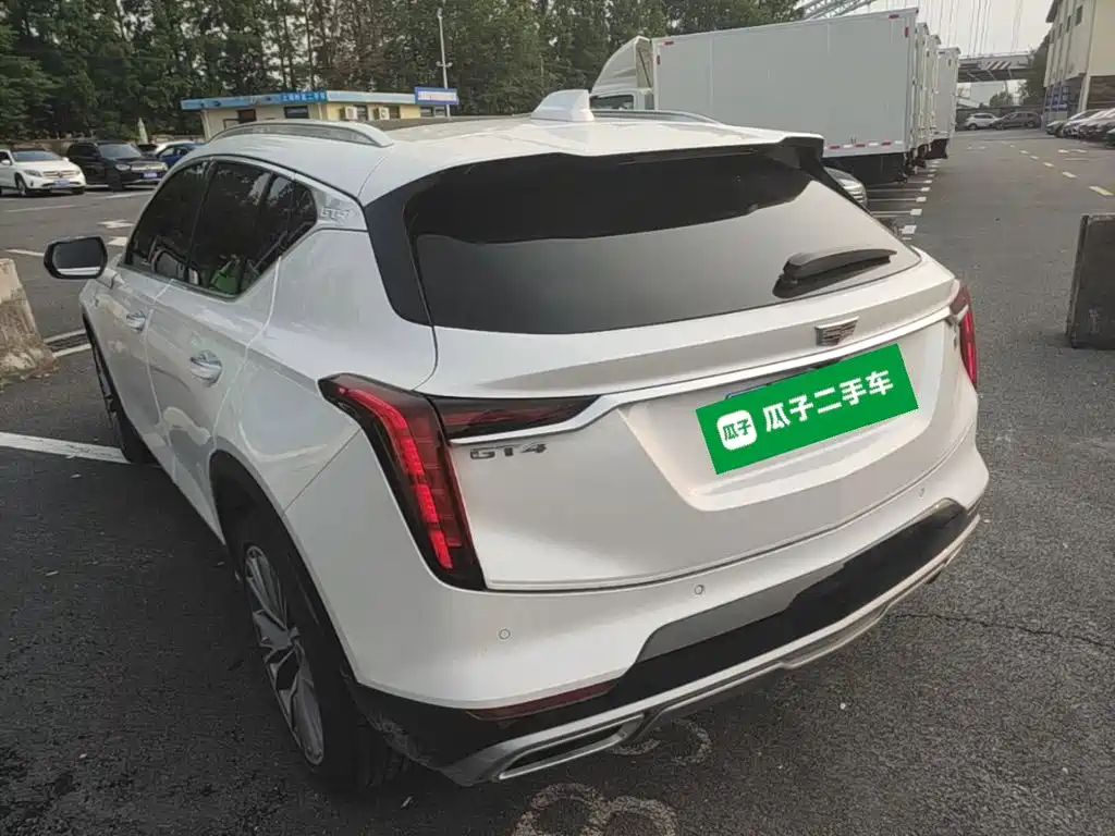 Cadillac GT4 2023 25T Luxury