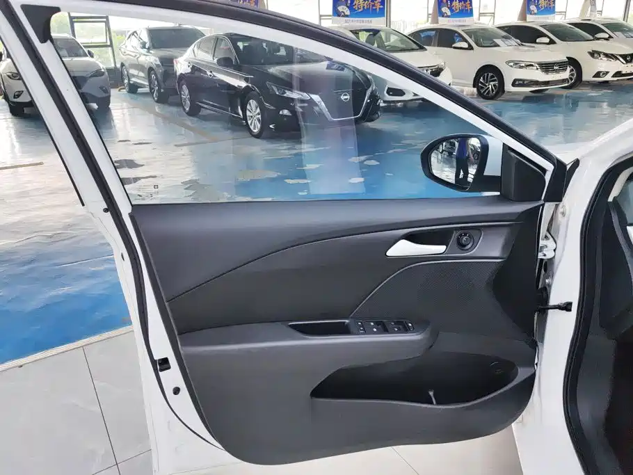 Chevrolet Cavalier — миниатюра 7