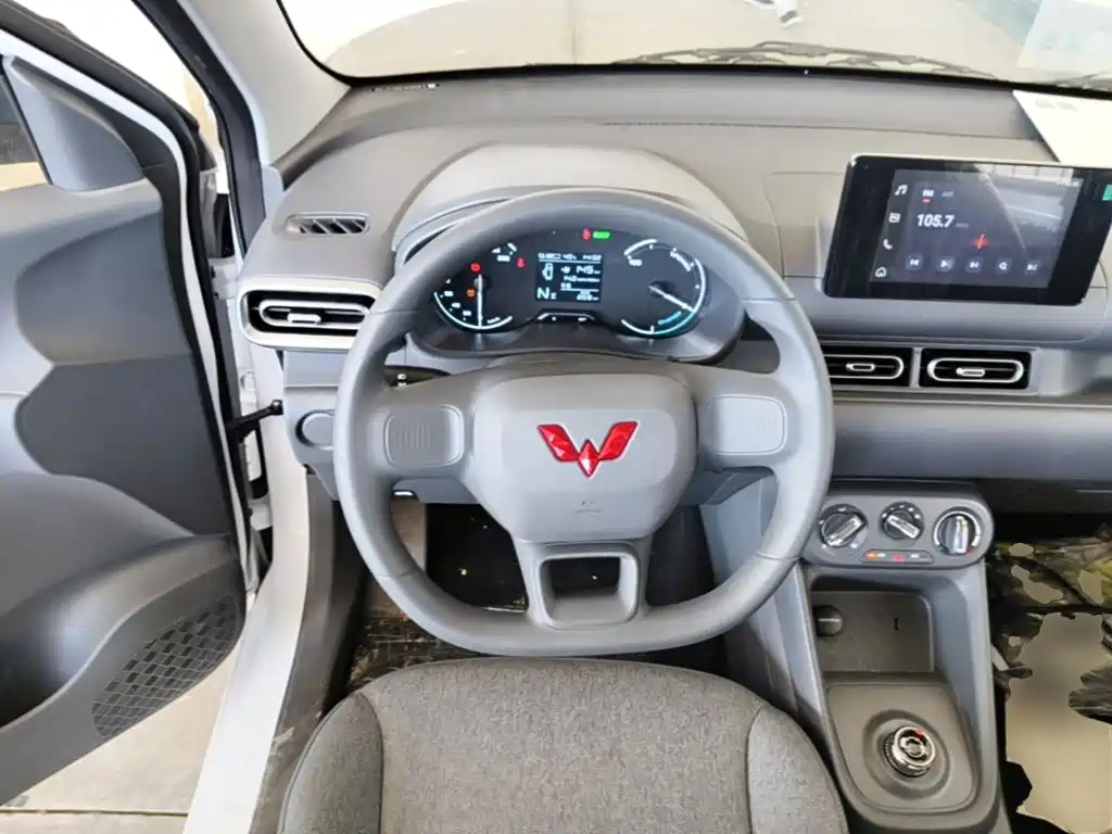 Wuling Hongguang EV — миниатюра 11