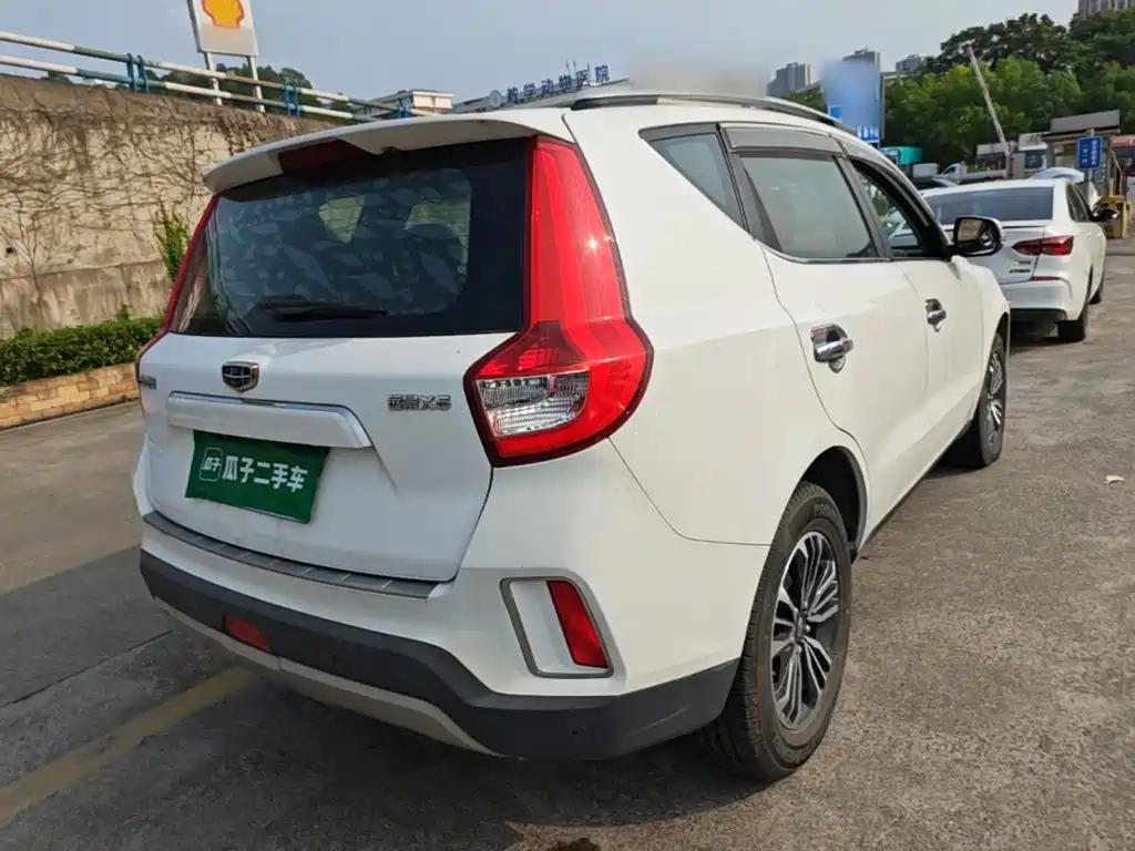 Geely Vision X6 — миниатюра 7