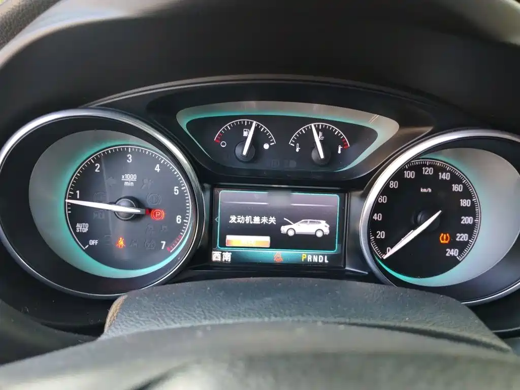 Buick Envision Plus — миниатюра 4