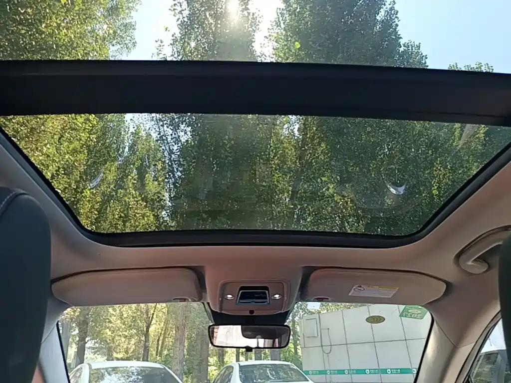 BYD Yuan EV — миниатюра 18