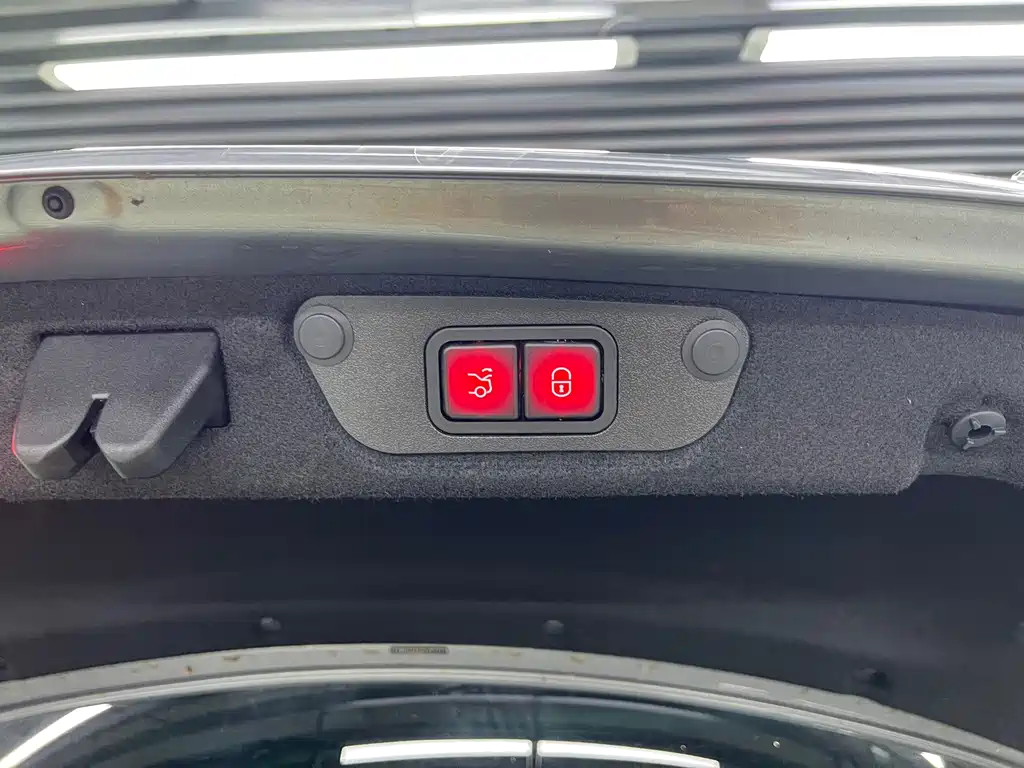 Mercedes-Benz C-Class — миниатюра 26