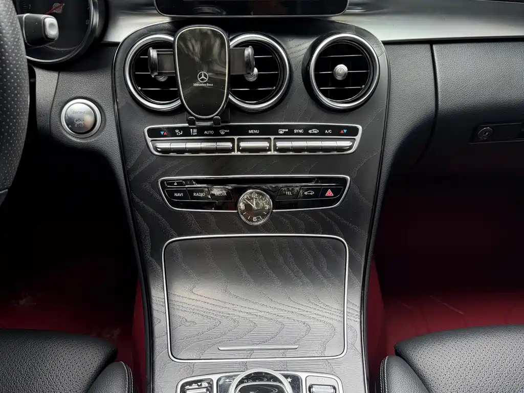Mercedes-Benz C-Class — миниатюра 8