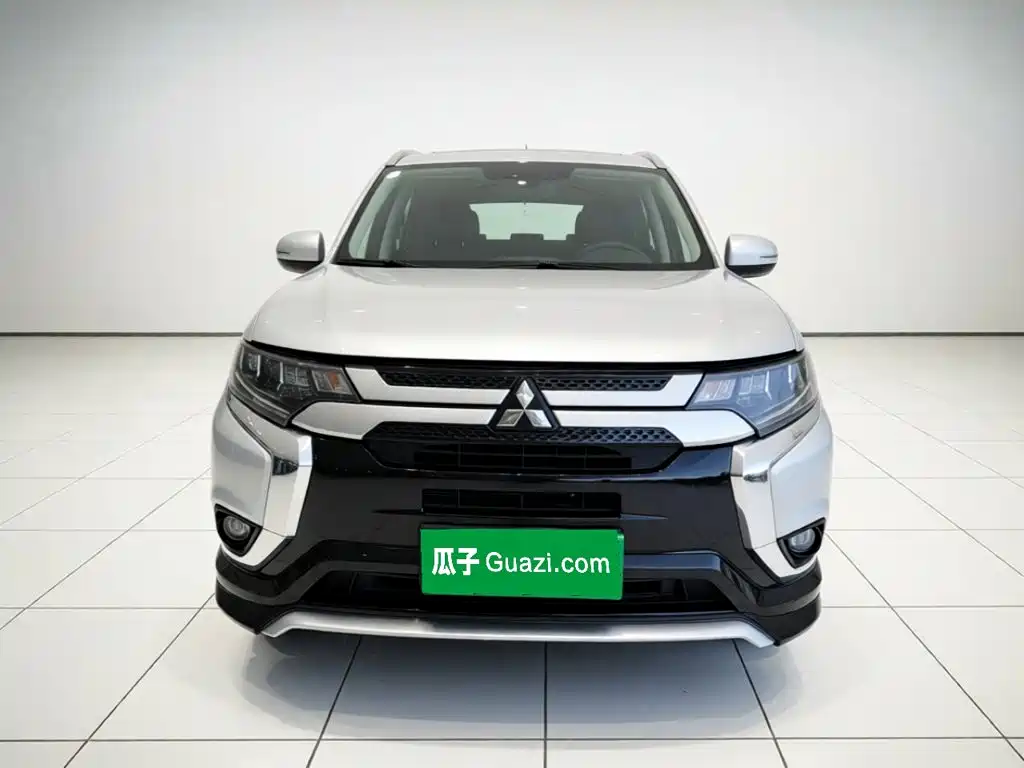 Mitsubishi Outlander — миниатюра 2