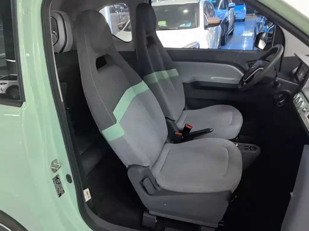 Wuling MINIEV — миниатюра 25