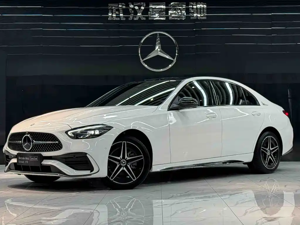 Mercedes-Benz C-Class 2024