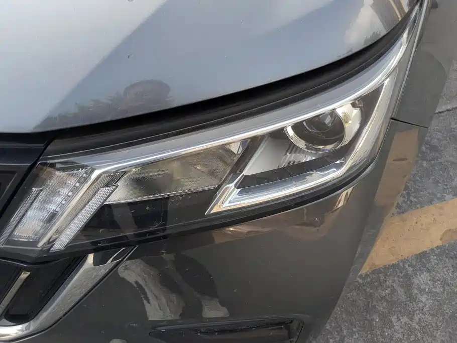 Wuling Jiachen — миниатюра 5