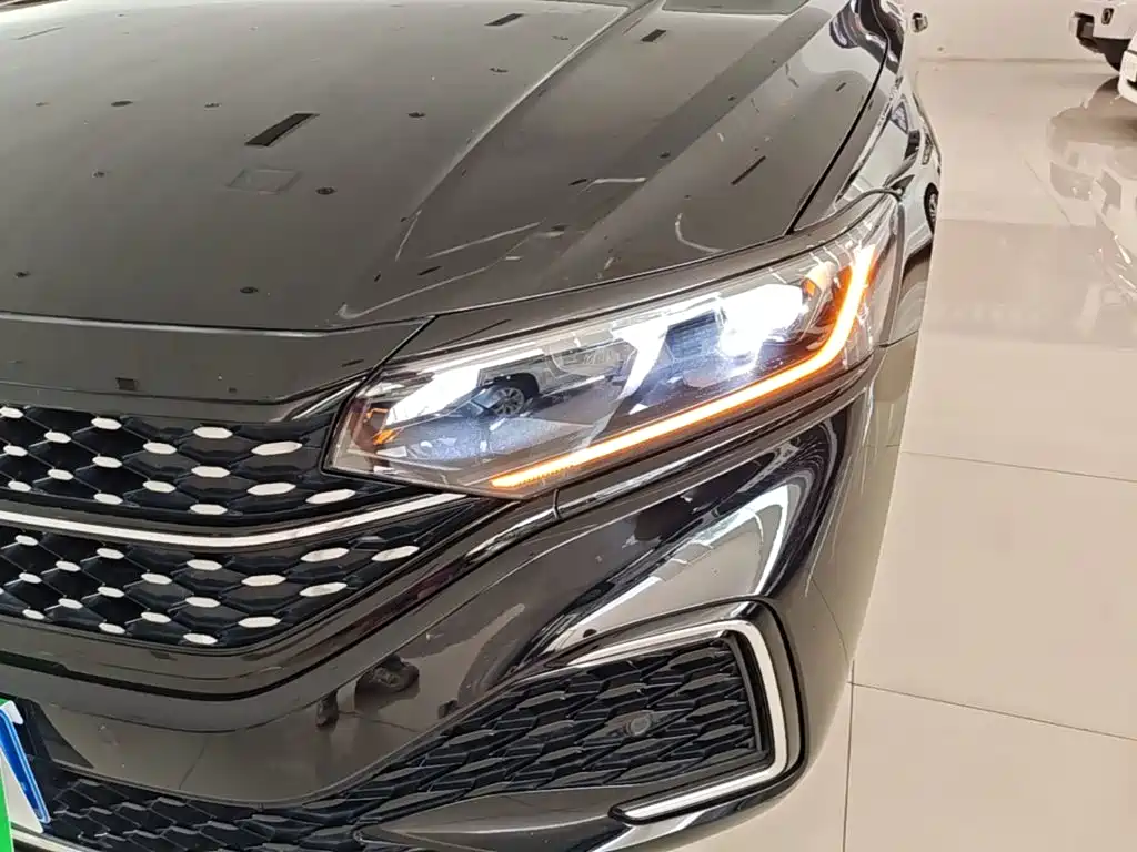 Volkswagen Passat — миниатюра 24