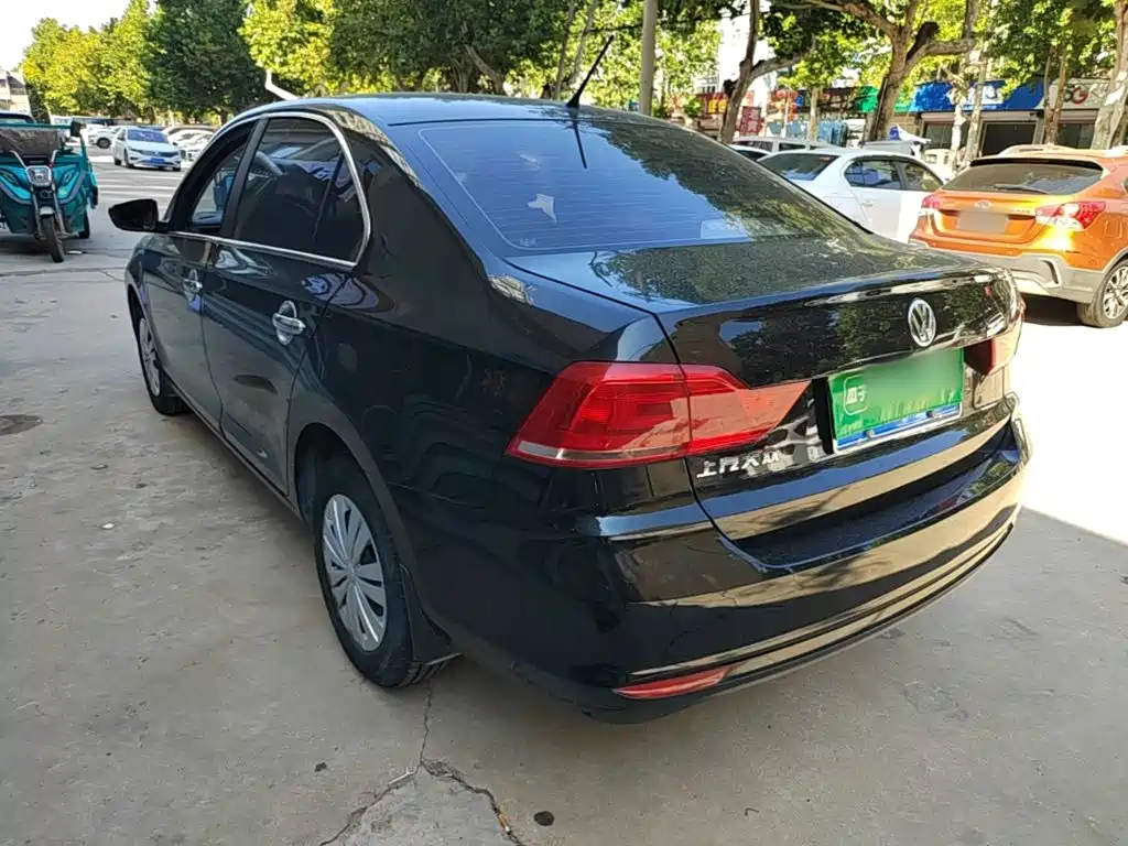 Volkswagen Santana — миниатюра 5