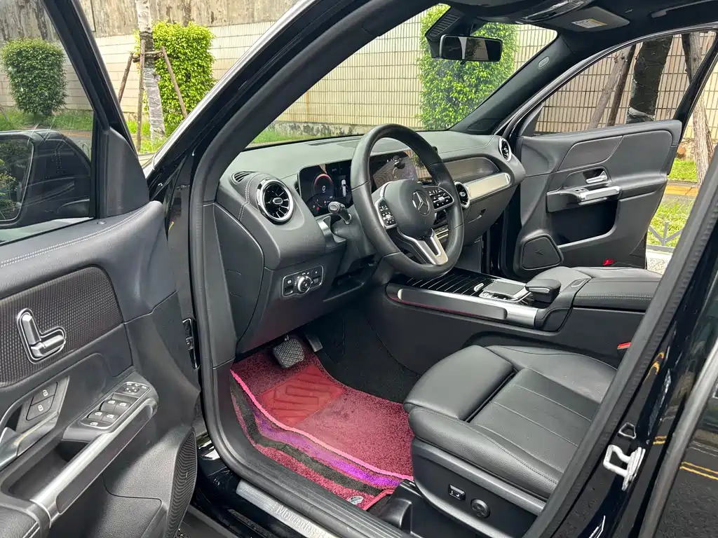Mercedes-Benz GLB — миниатюра 4
