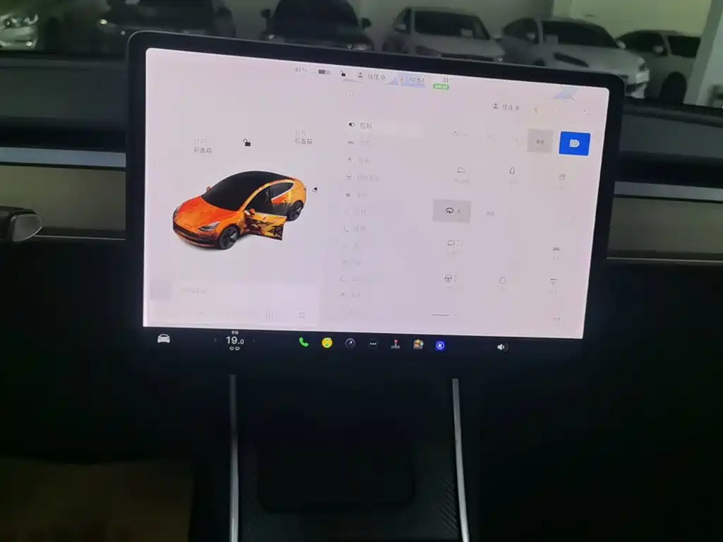 Tesla Model 3 — миниатюра 13