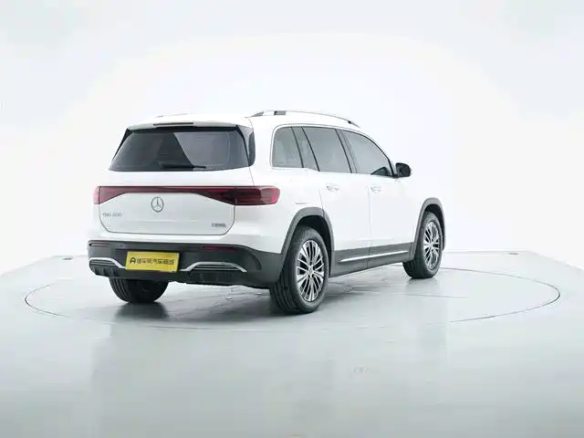 Mercedes-Benz EQB — миниатюра 3