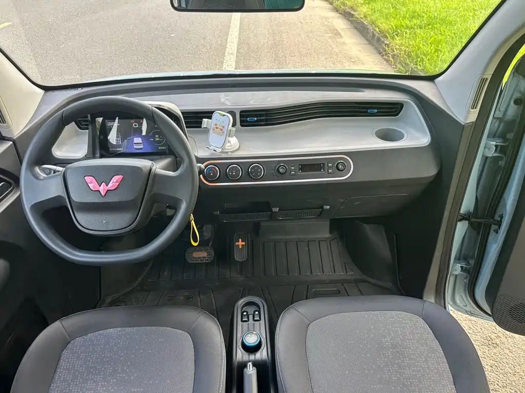 Wuling MINIEV — миниатюра 19