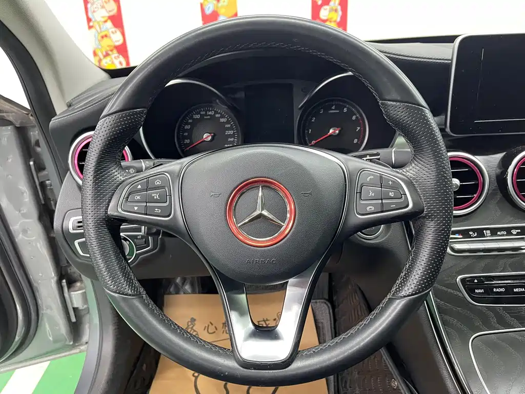Mercedes-Benz C-Class — миниатюра 12