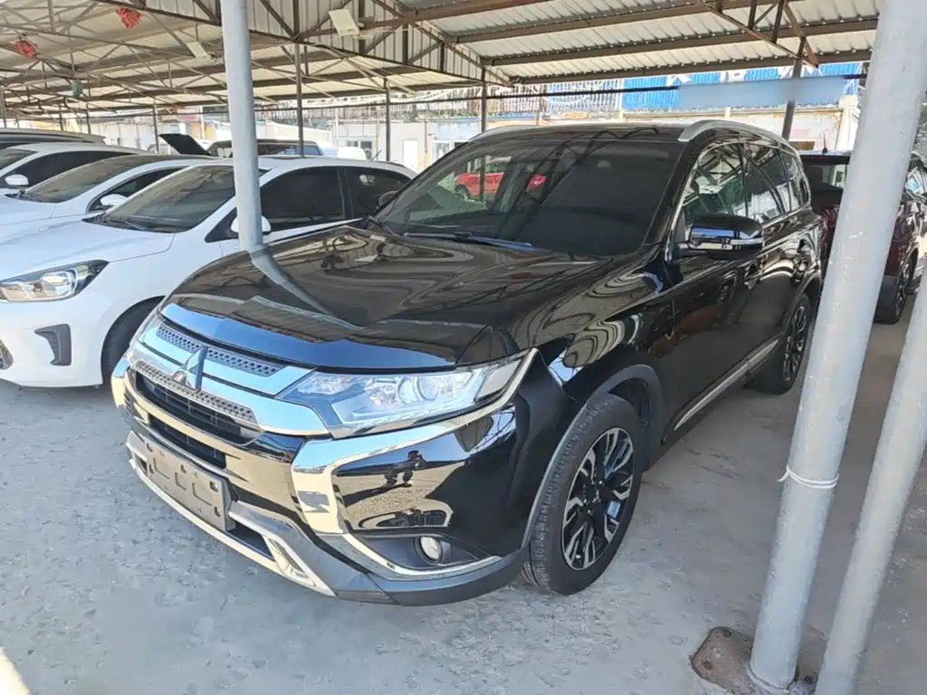Mitsubishi Outlander — миниатюра 2