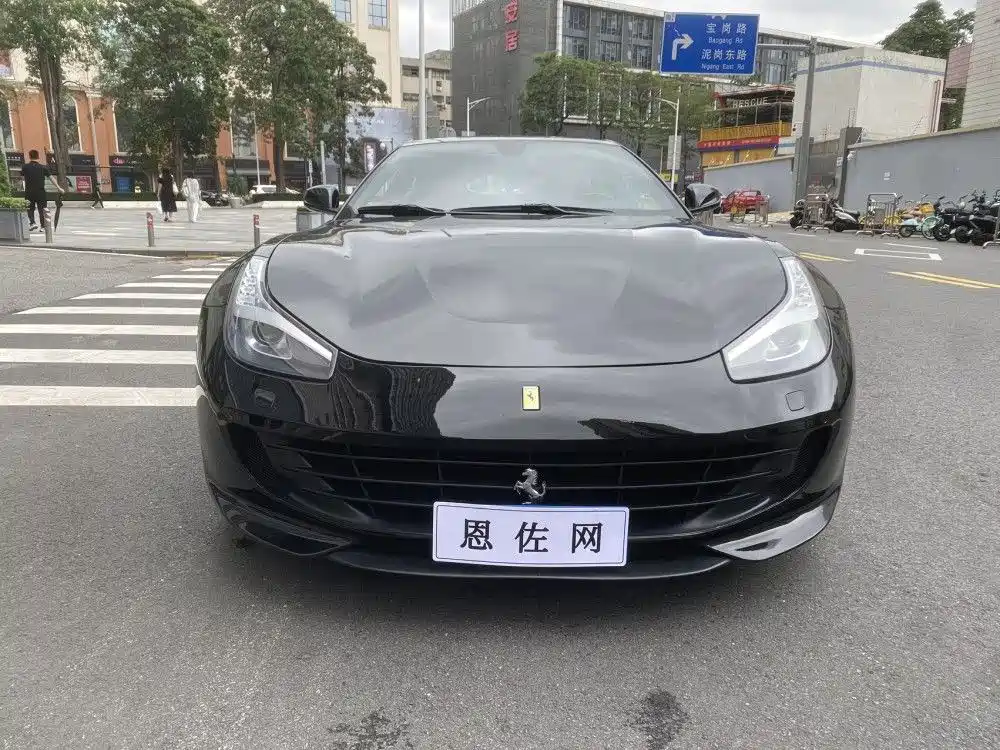 Ferrari GTC4Lusso — миниатюра 2