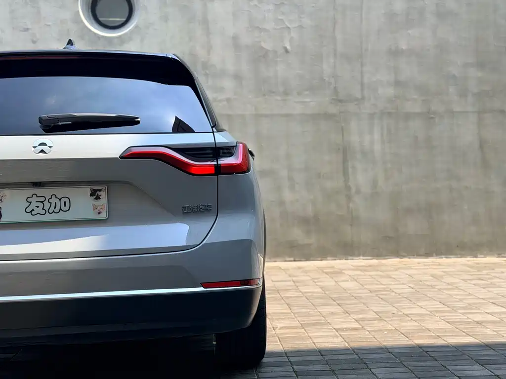 NIO ES8 — миниатюра 8