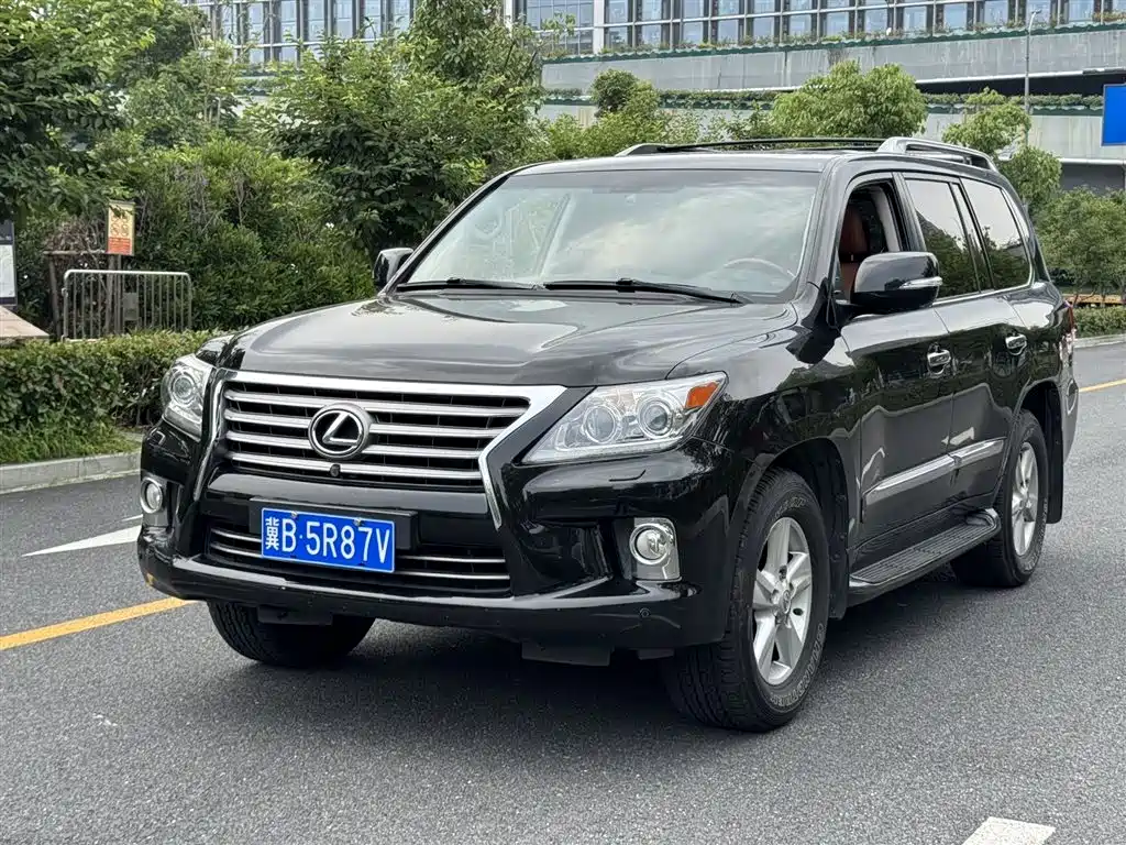Lexus LX 2013 570